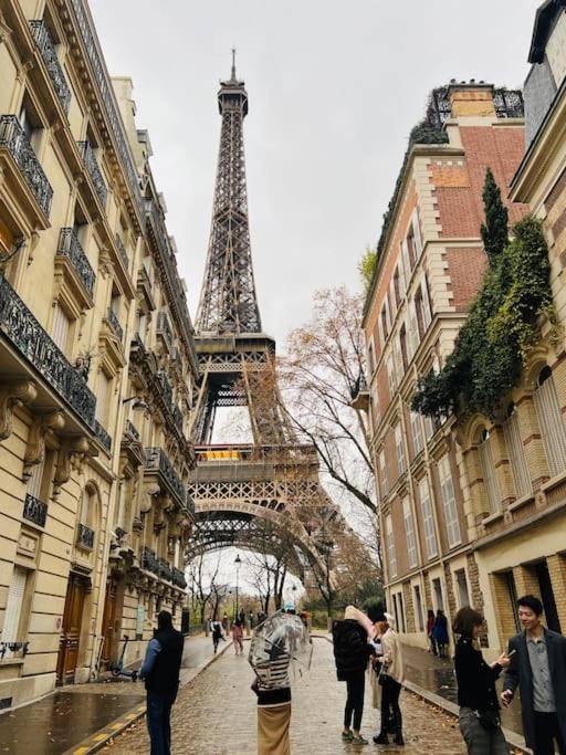 Au Pied De La Tour Eiffel Apartment Paris Luaran gambar